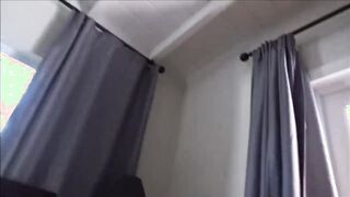 Repedtsarkú nevelő húgi elcsábítja a bátyját