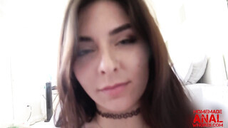 Keira Croft segge rendesen megkettyintve