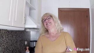 Zsenge pasi és a szexéhes nagymami