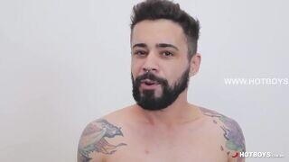 Latina manust döngetik a termetes farkú csoki pasik
