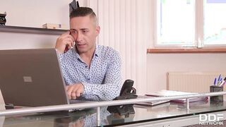 Sienna Day két hímvesszőt kap