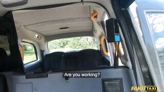 Fake Taxi - Sabien DeMonia a termetes didkós luvnya