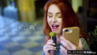 BlackedRaw - Lacy Lennon szereti a gigászi kukit
