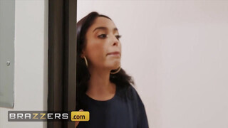 Brazzers – Vanessa Sky a méretes picsájú latina maca