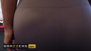 Brazzers - Lisa Ann és Nicolette Shea édeshármasban szexelnek