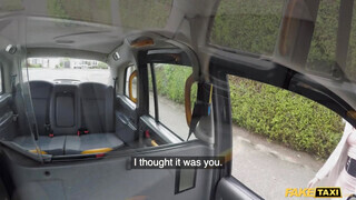 Fake Taxi - Zsenge picsák a taxissal kefélnek