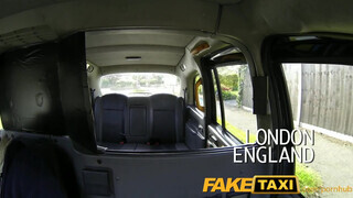FakeTaxi - nagy fenekű szuka hancúrozni akar