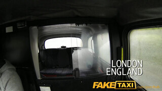 FakeTaxi - vörös rövid hajú pipi szúk muffja