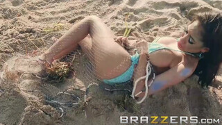 Brazzers - Gia Milana a kívánatos szirén