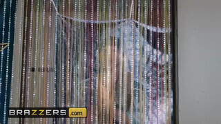 Brazzers - Karma Rx a hippi ürgével szexel