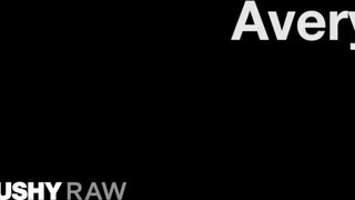 Avery Jane a fullos néger fiatal - TUSHYRAW