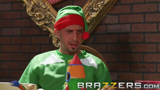 BRAZZERS - Cosplayes pasi reszeli a milfeket