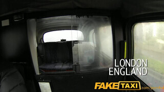 FakeTaxi - termetes cickós debella lány a taxiban