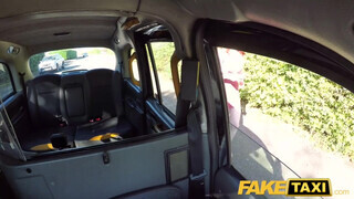 Fake Taxi - Alex Harper felajzott a taxiban