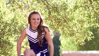 Jillian Janson a gyönyörű kicsike sulis bige