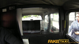 FakeTaxi - méretes kannás bige nem akar fizetni