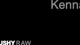 TUSHYRAW - Kenna James szűk popsija megbaszva