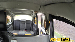 Fake Taxi - Rina Ellis a szívdöglesztő sulis maca
