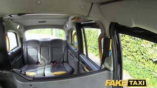Fake Taxi - Eva Johnson kedveli a hatalmas pélót