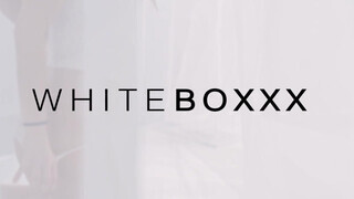 WhiteBoxxx - Lana Bell-nek nagyon szűk a cuncija