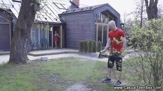 Casual Porno - rojtos pinájú zsenge csajszi