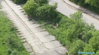 Public Agent - Jenny Doll bekapja a termetes dákót