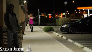 Naughty America - Sarah Jessie a fullos tetkós milf