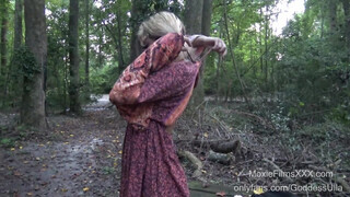 MoxieFilms - Gigantikus tőgyes hippi nőci