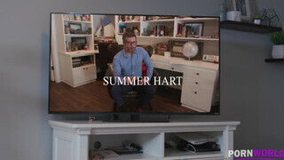 Summer Hart punciba és fenékbe tolva