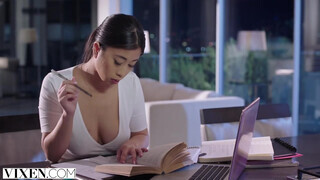 VIXEN - Jade Kush a gyönyörű ázsiai lány
