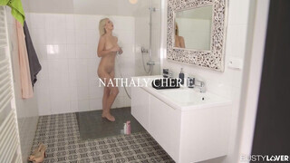 Nathaly Cherie cuncija és segge is megrakva