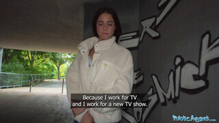 Public Agent - Charlotte Lapiedra a szexy latina csajszi