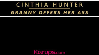 Karups - Cinthia Hunter popó lyukba kurelva