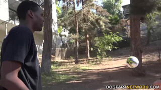 Jezabel Vessir fehér pasas farkára vágyott