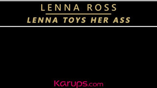Lenna Ross izgatja a popókáját