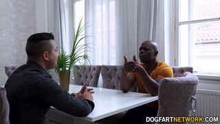 Kristy Black a hapsija előtt megkettyintve