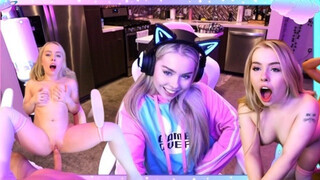 Haley Spades a bájos gamer nőci