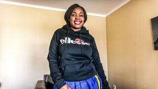 Afrikai fősulis bige munkát keres a tanulmányaihoz