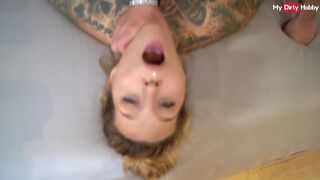 Erőszakos német amatőr milf cumizza a gigászi fasznak